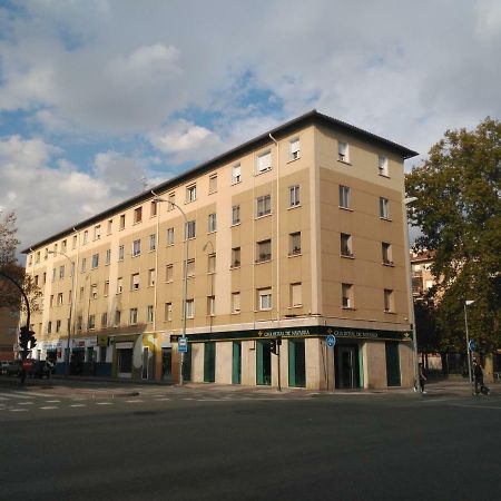 Apartamento Turistico Marcelo Celayeta At Cerca Del Centro Pamplona Bagian luar foto