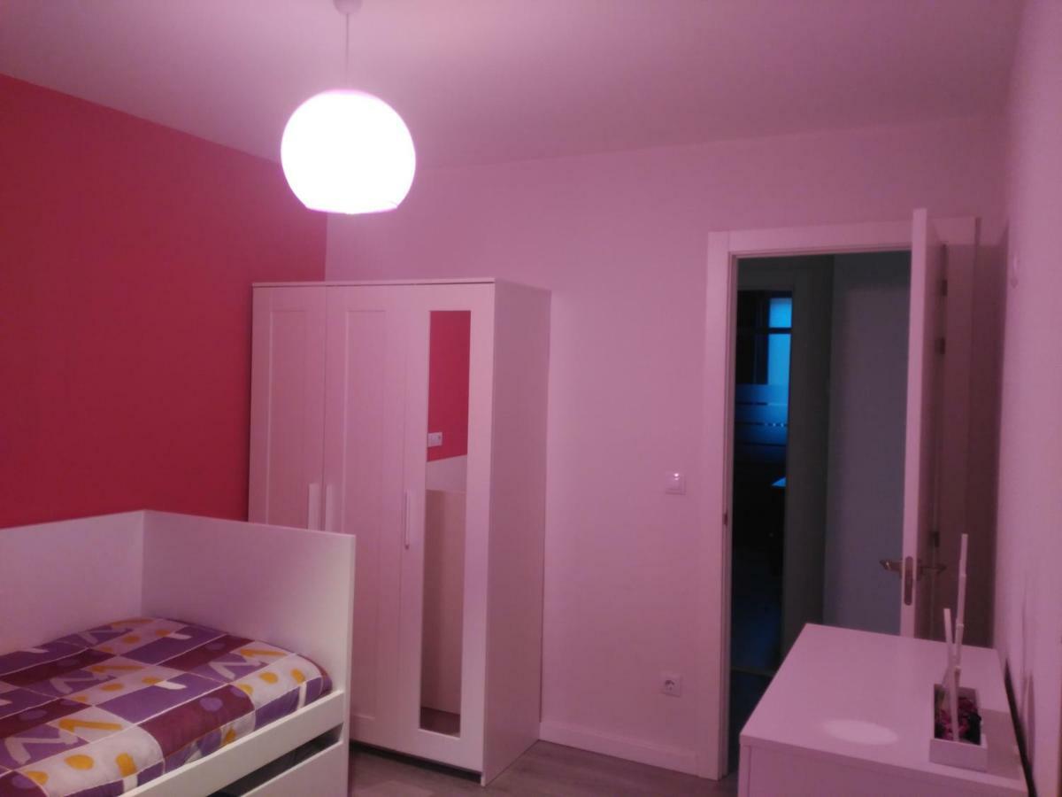 Apartamento Turistico Marcelo Celayeta At Cerca Del Centro Pamplona Bagian luar foto