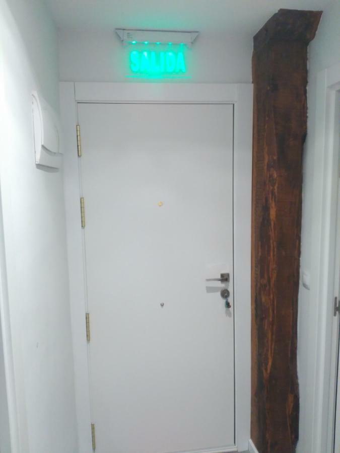 Apartamento Turistico Marcelo Celayeta At Cerca Del Centro Pamplona Bagian luar foto
